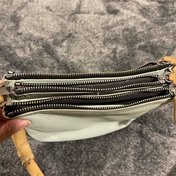Vince Camuto mint, gray and tan‎ crossbody bag - Picture 8 of 11